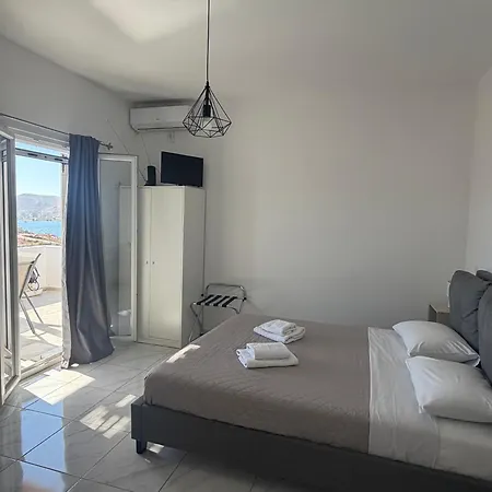 Mia Casa Naousa (Paros)